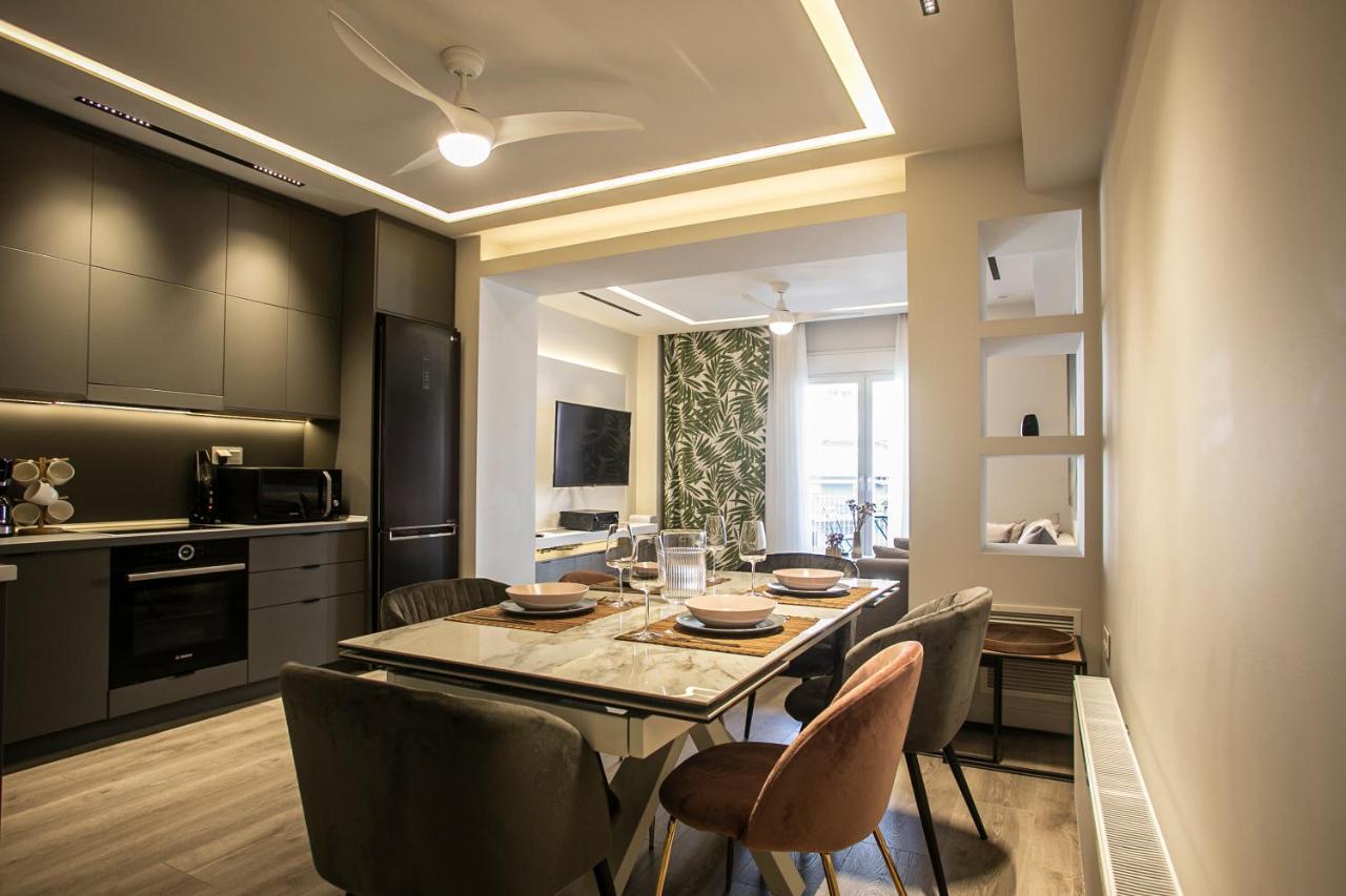 The Lux2 A Gorgeous Apartment Salonicco Esterno foto